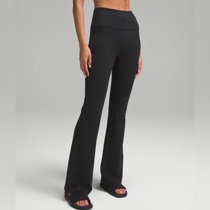 Lululemon Groove Pant Flare Super High-Rise *Nulu - black - size 6